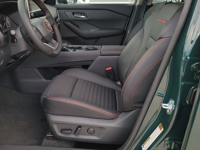 New 2026 Nissan Rogue SV AWD/4WD image 9