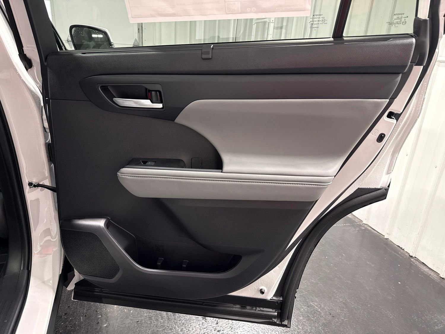 New 2026 Toyota Highlander XLE AWD/4WD image 14