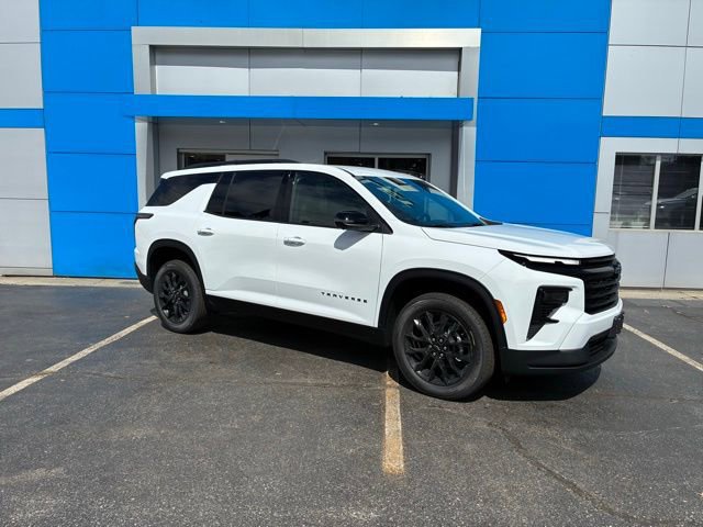 New 2026 Chevrolet Traverse LT w/ Midnight/Sport Edition AWD/4WD image 3