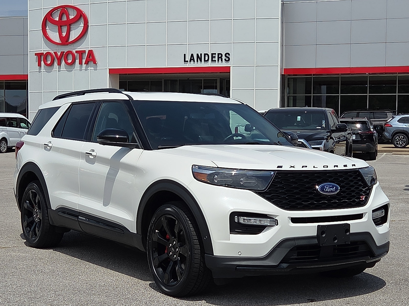 Used 2022 Ford Explorer ST w/ Equipment Group 401A AWD/4WD image 1