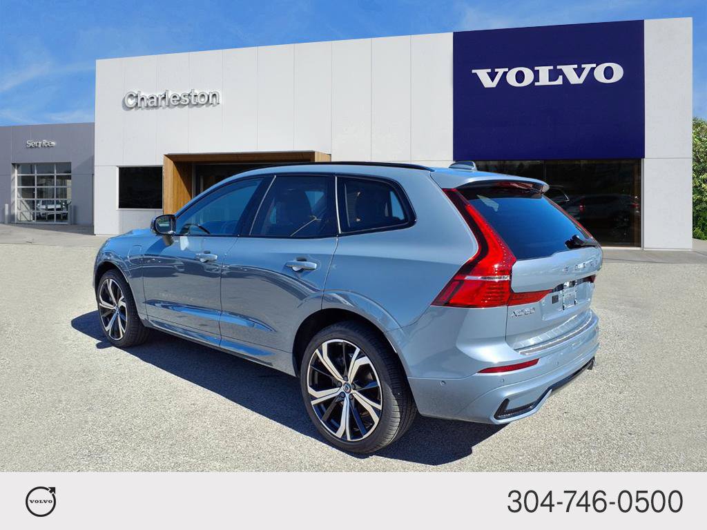 Certified 2024 Volvo XC60 T8 Ultimate w/ Climate Package AWD/4WD image 5
