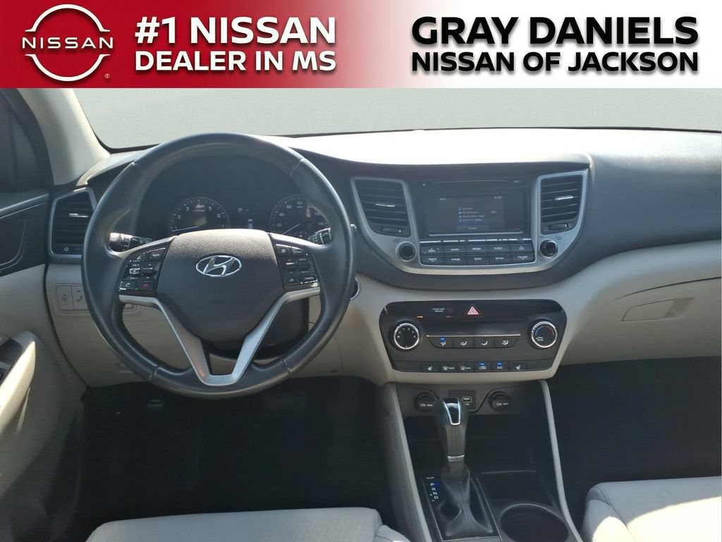 Used 2017 Hyundai Tucson Sport FWD image 10