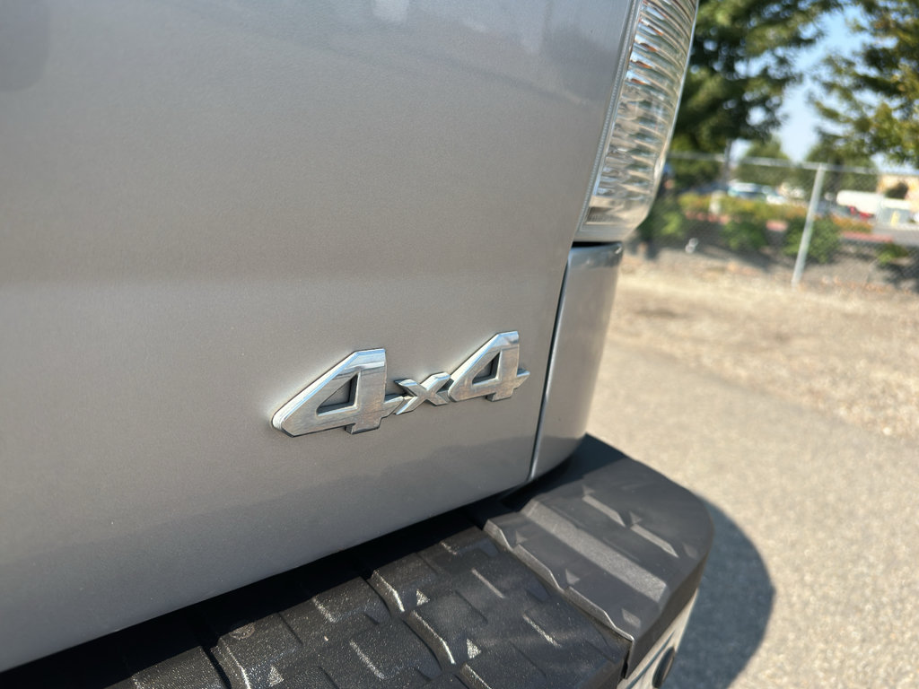 Used 2011 Toyota Tundra Limited w/ Memory Pkg AWD/4WD image 12