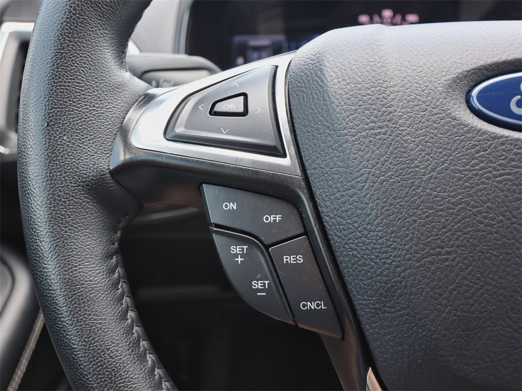 Used 2024 Ford Edge Titanium image 23