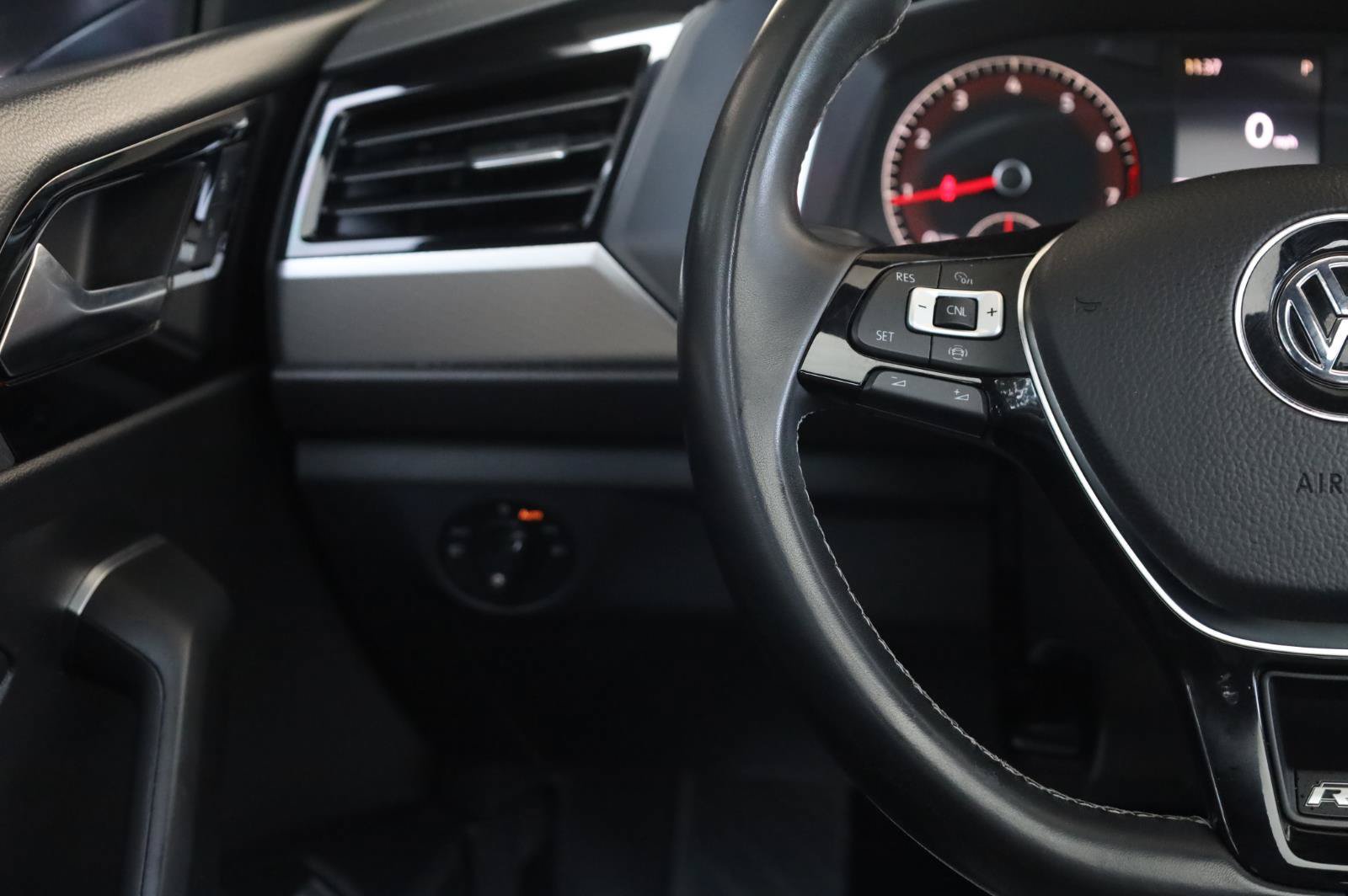 Used 2020 Volkswagen Jetta R-Line FWD image 33