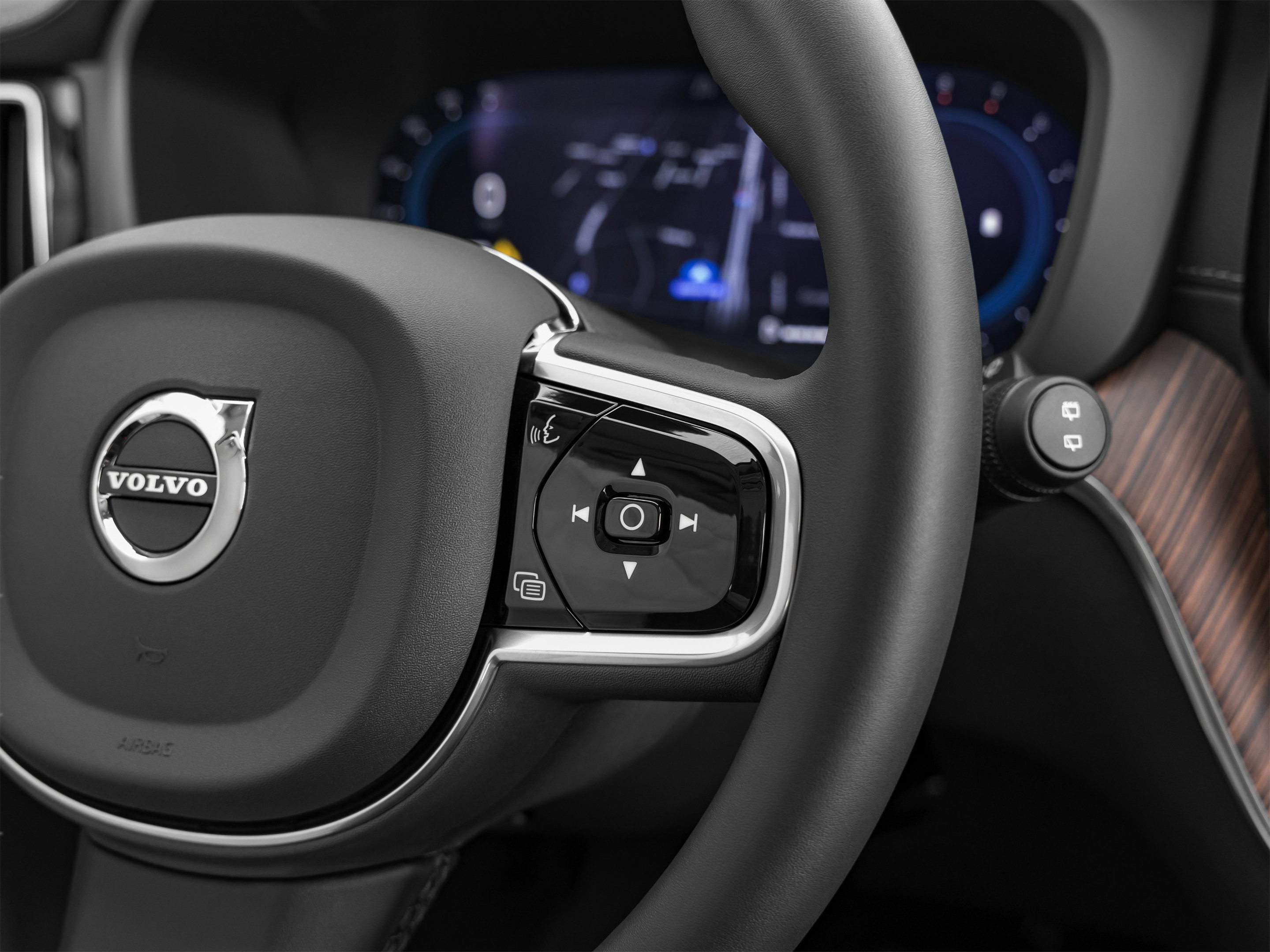Used 2023 Volvo XC60 B5 Ultimate w/ Climate Package FWD image 44