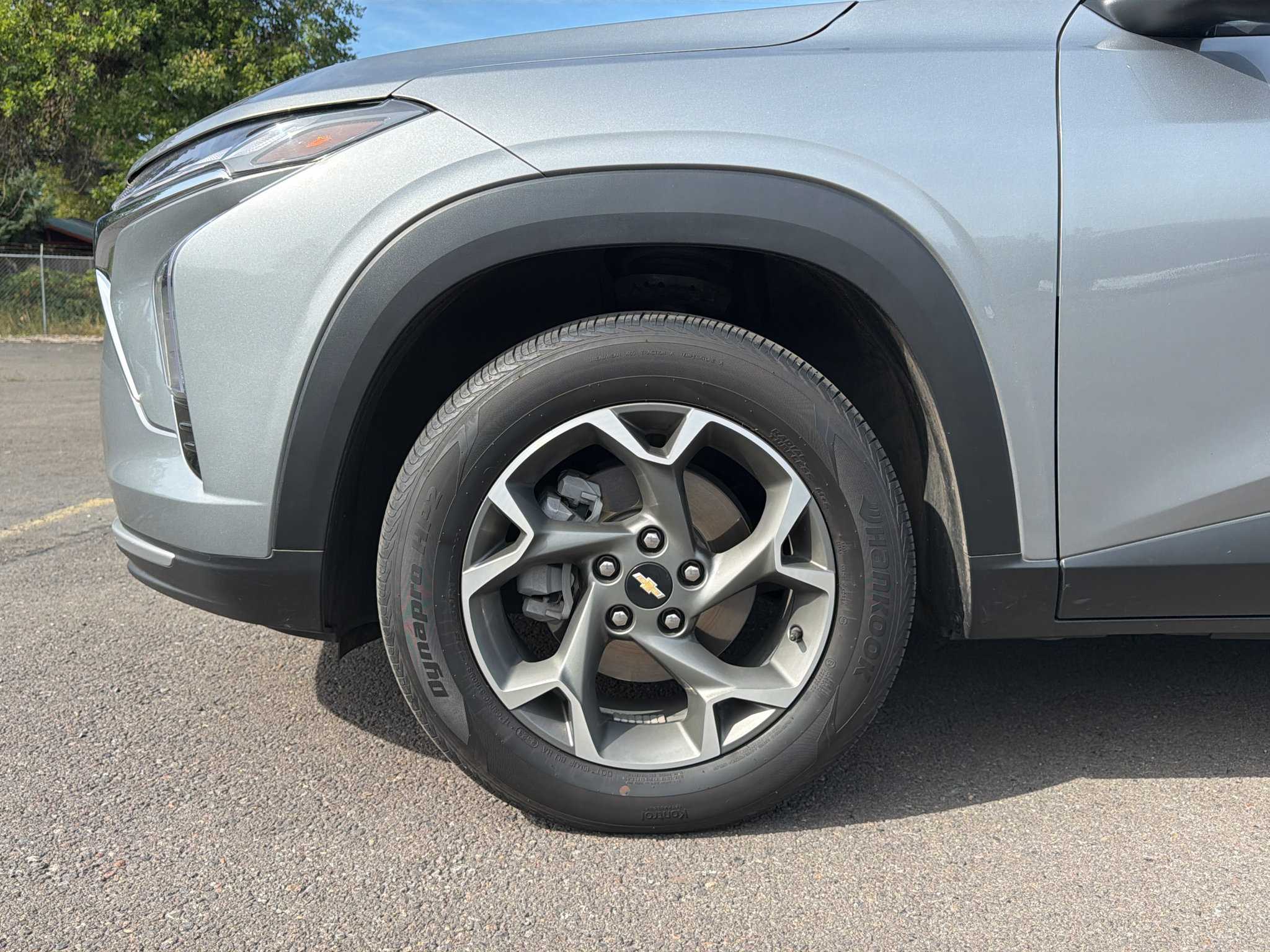 Used 2024 Chevrolet Trax LT FWD image 4