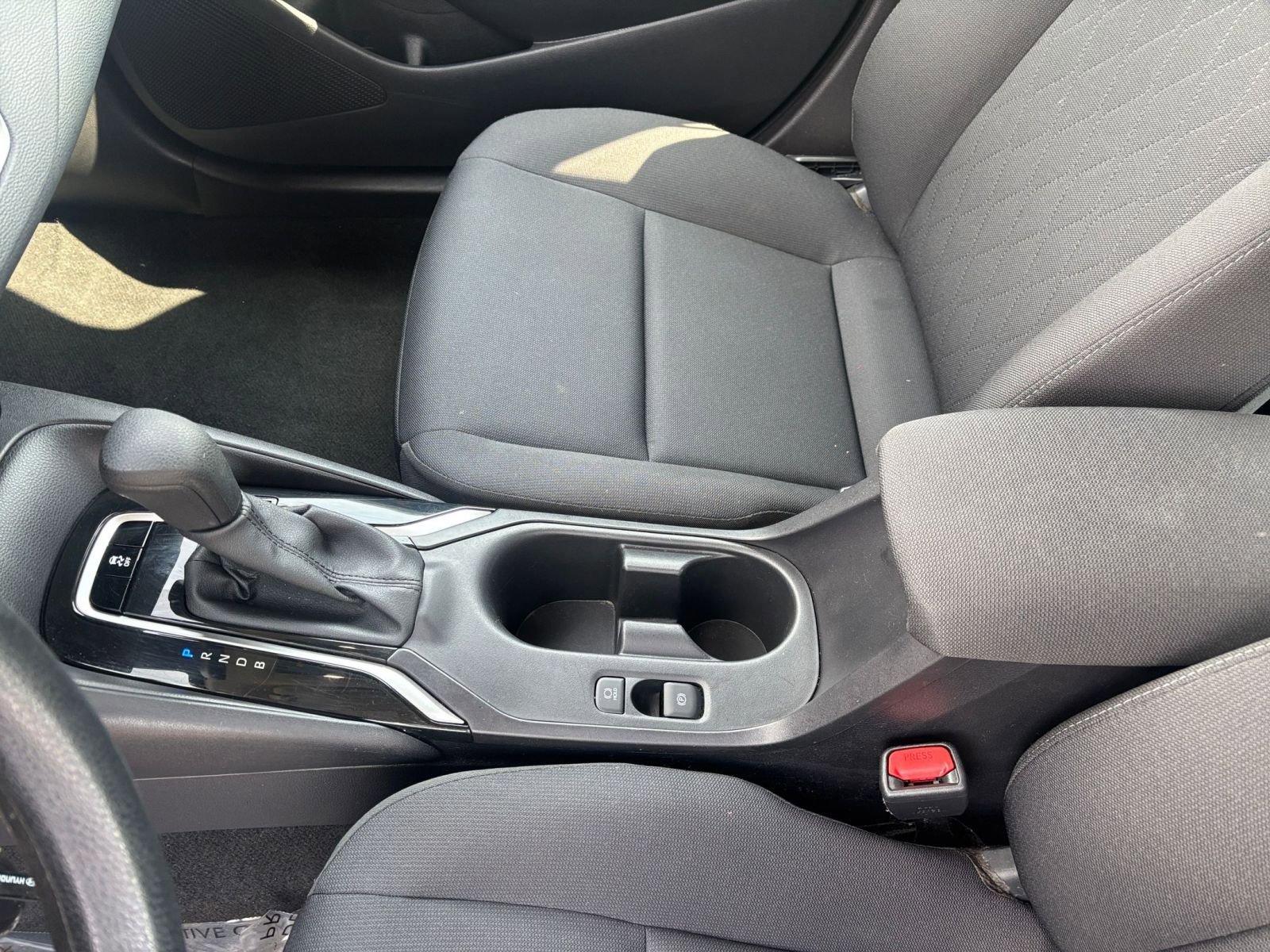 Used 2025 Toyota Corolla LE image 41