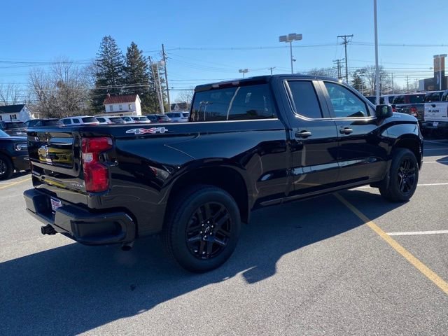 Used 2024 Chevrolet Silverado 1500 Custom image 5