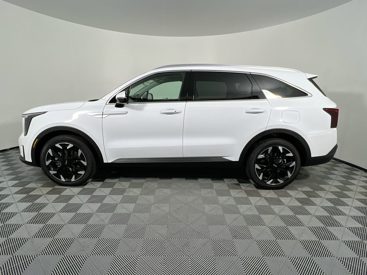 New 2026 Kia Sorento EX w/ EX Premium Package FWD image 8