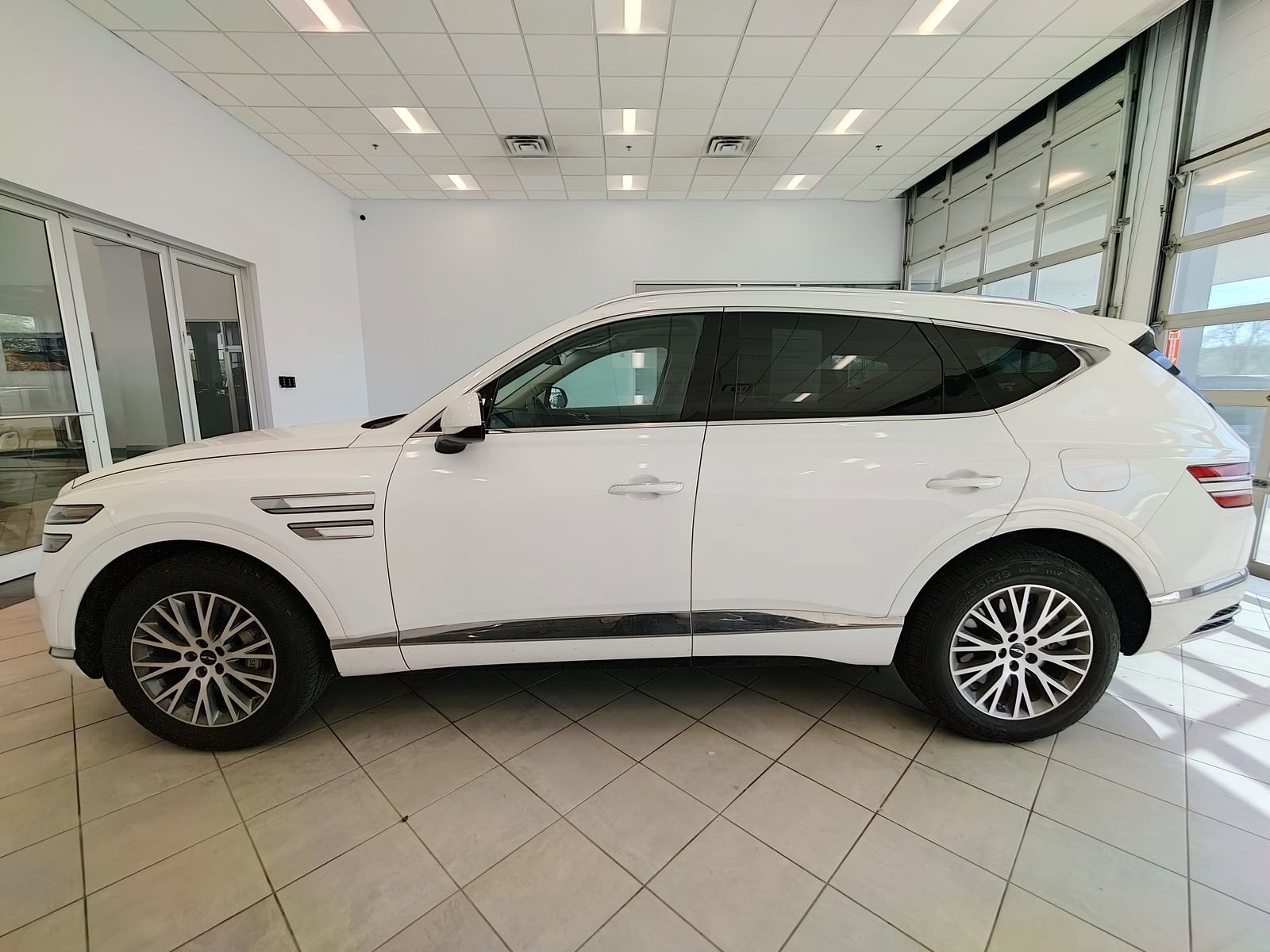 Used 2025 Genesis GV80 2.5T Standard AWD/4WD image 6