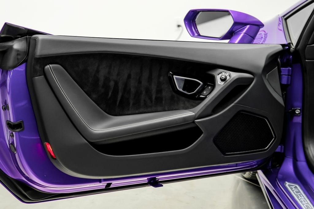 Used 2024 Lamborghini Huracan EVO AWD/4WD image 45
