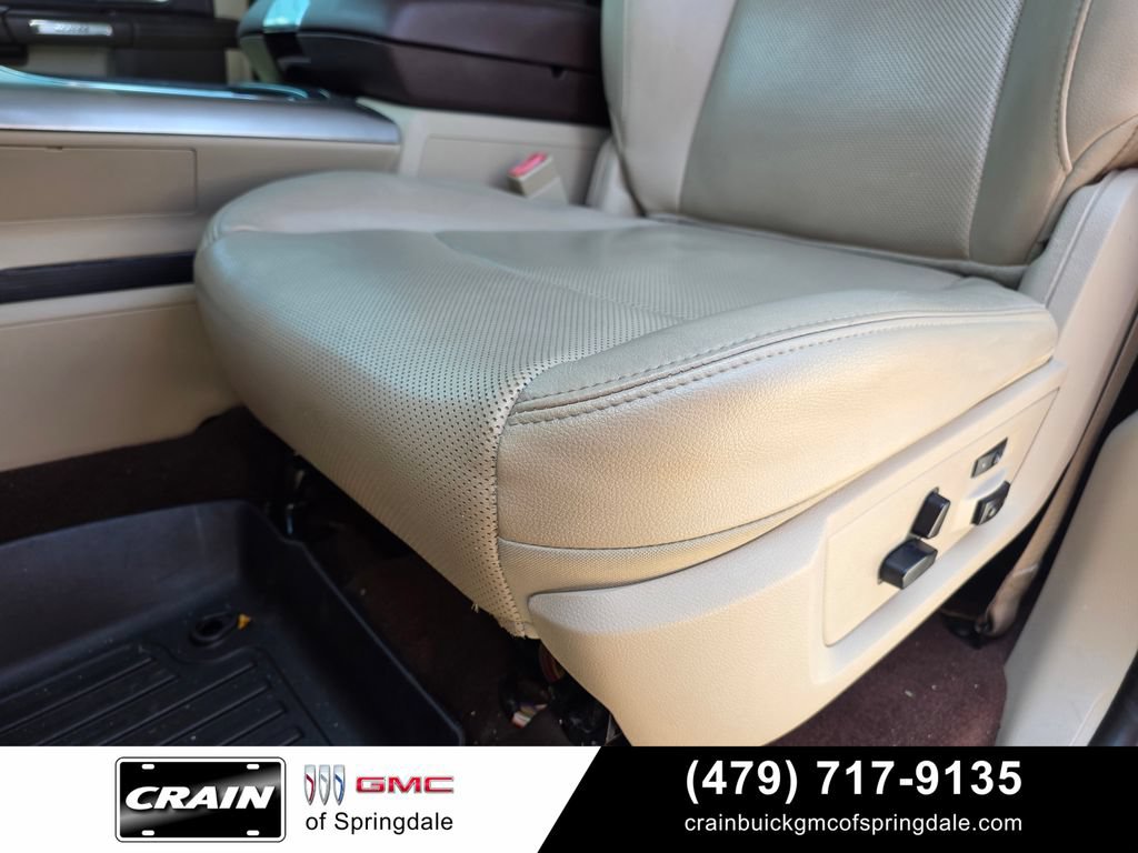 Used 2017 RAM 1500 Laramie w/ Convenience Group AWD/4WD image 22