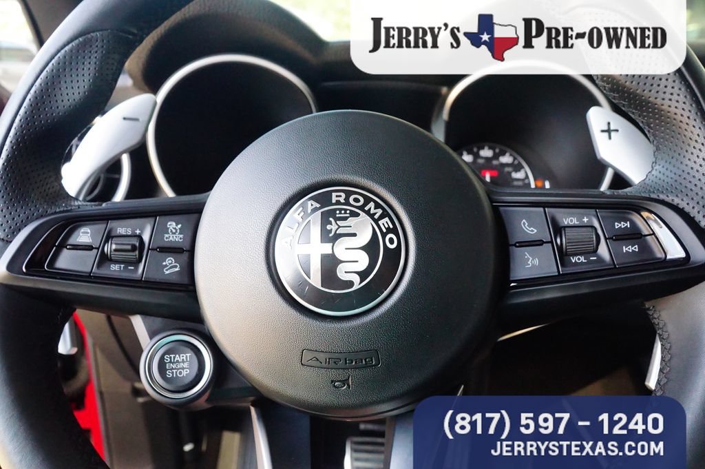 Used 2022 Alfa Romeo Stelvio Veloce AWD/4WD image 15