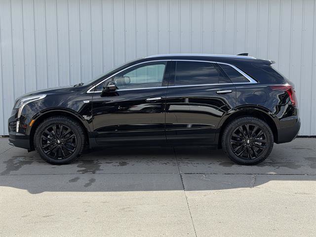 New 2026 Cadillac XT5 Premium Luxury w/ LPO, ONYX Package FWD image 10