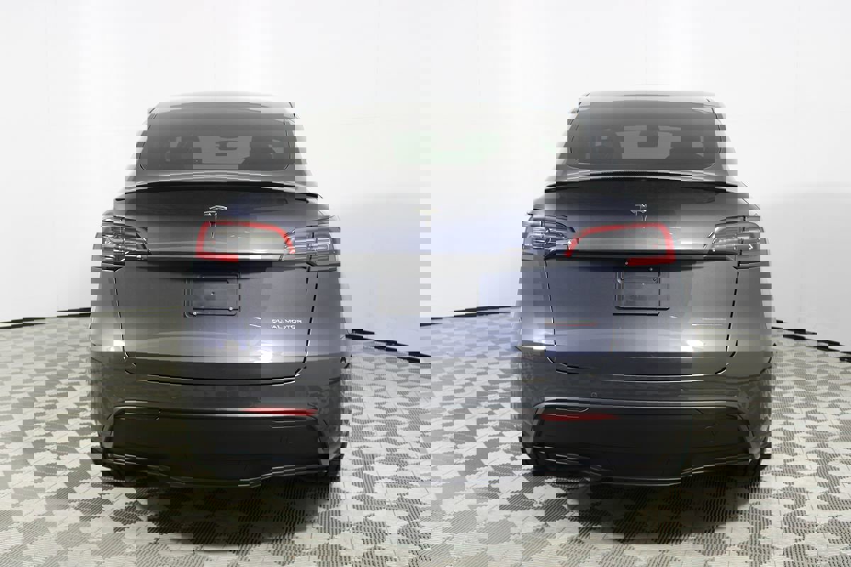 Used 2022 Tesla Model Y Performance image 32