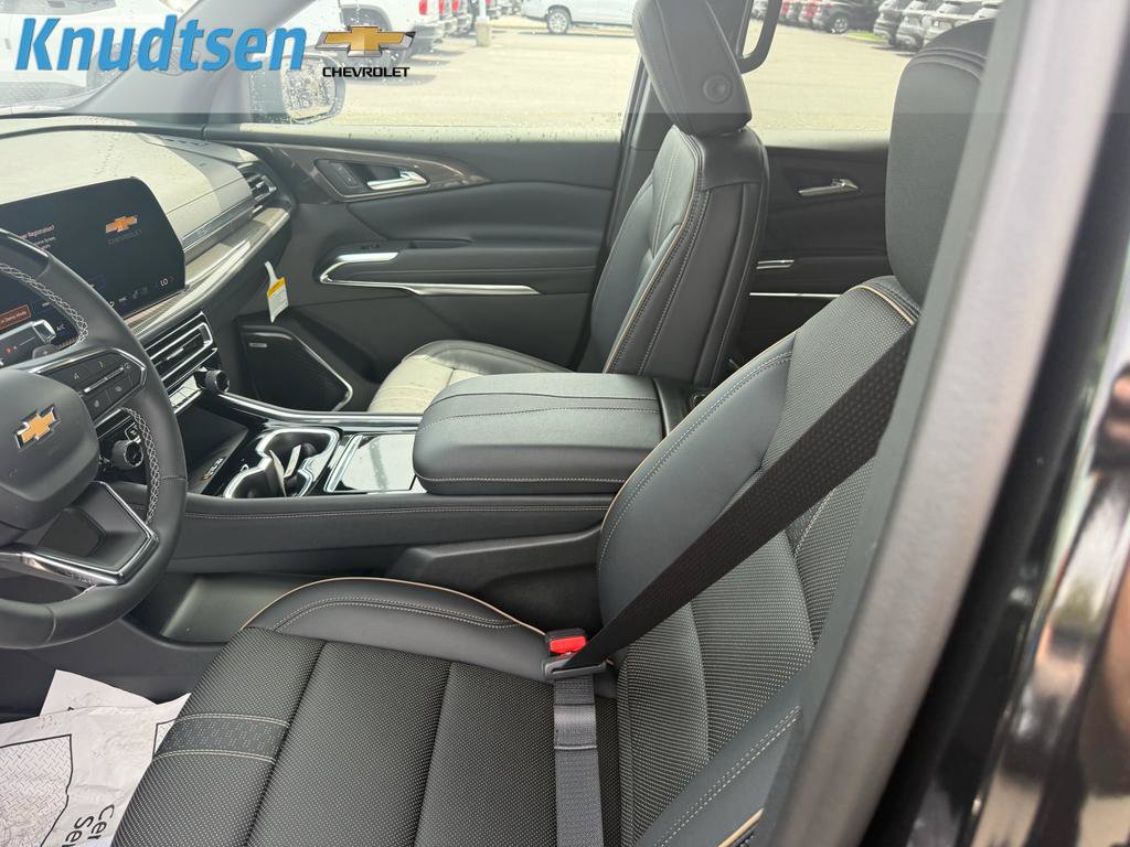 New 2026 Chevrolet Traverse High Country w/ LPO, Floor Liner Package AWD/4WD image 18