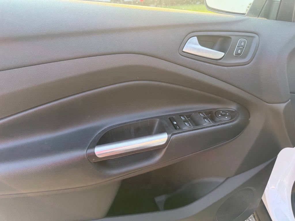 Used 2019 Ford Escape SEL AWD/4WD image 5