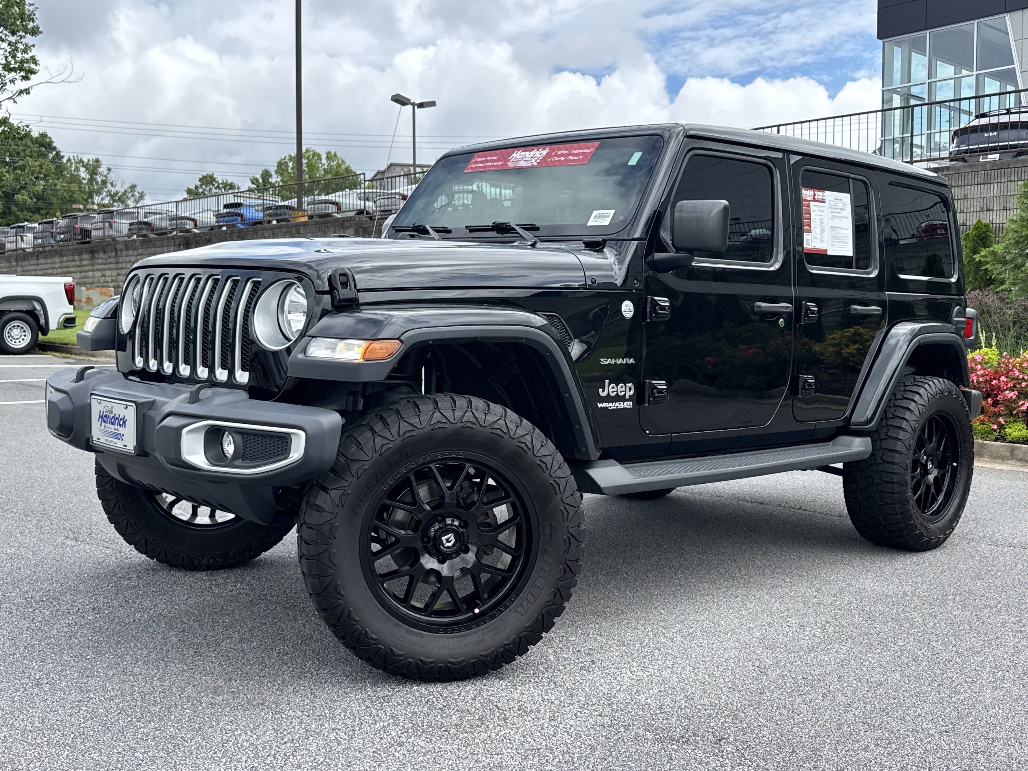 Used 2020 Jeep Wrangler Unlimited Sahara AWD/4WD image 5
