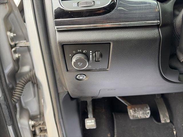 Used 2020 Jeep Grand Cherokee Overland image 37