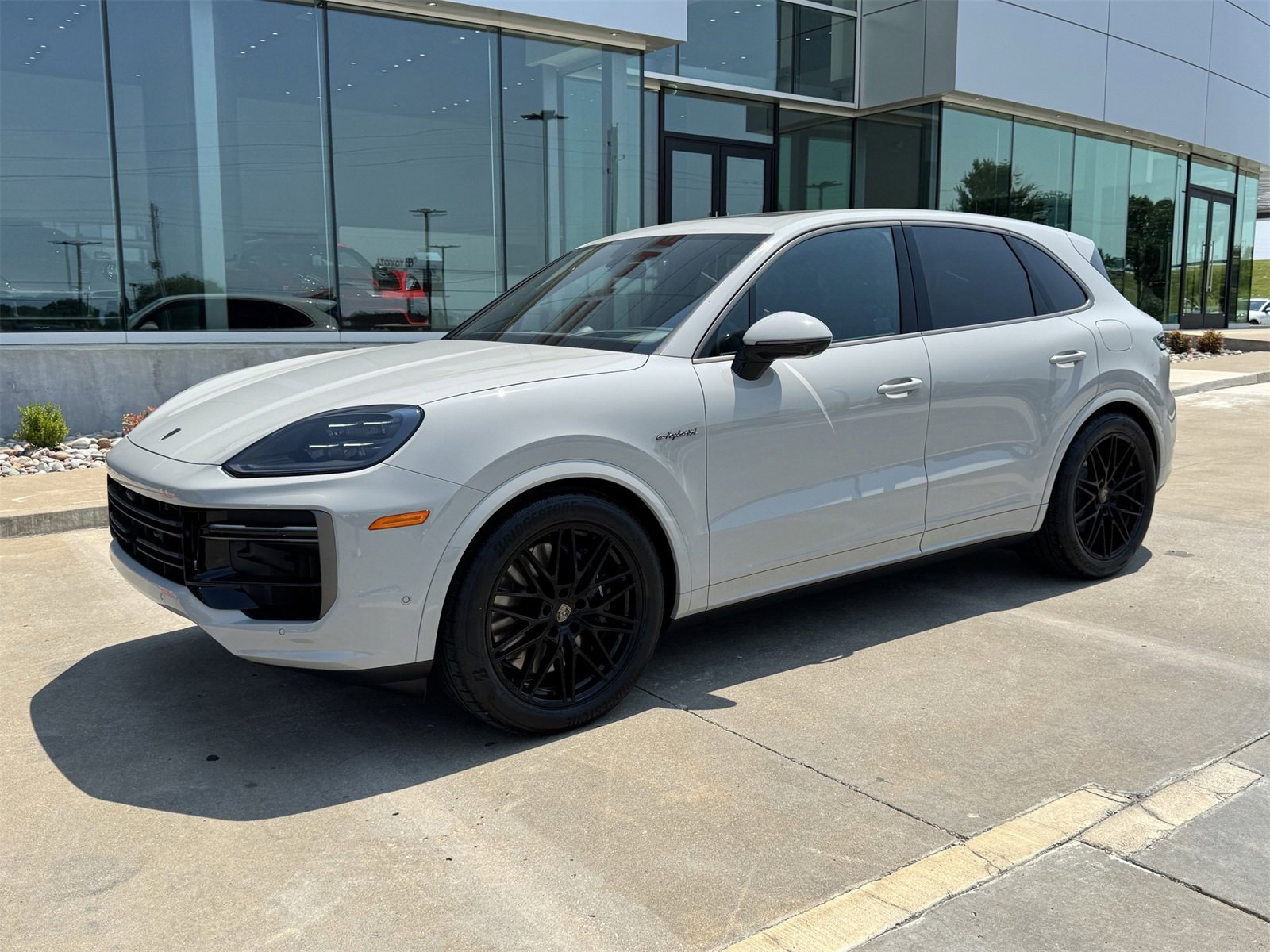 New 2025 Porsche Cayenne Turbo