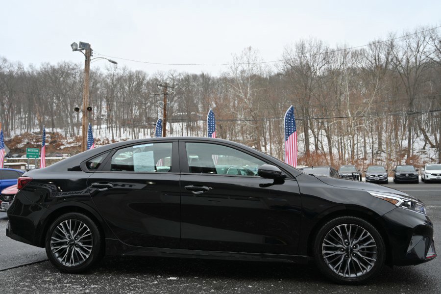 Used 2023 Kia Forte GT-Line w/ GT-Line Premium Package image 9