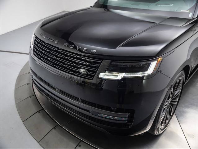 New 2026 Land Rover Range Rover Long Wheelbase SE AWD/4WD image 9