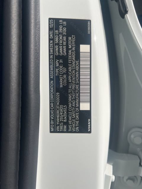 New 2026 Volvo XC60 T8 Plus w/ Climate Package PRO AWD/4WD image 12