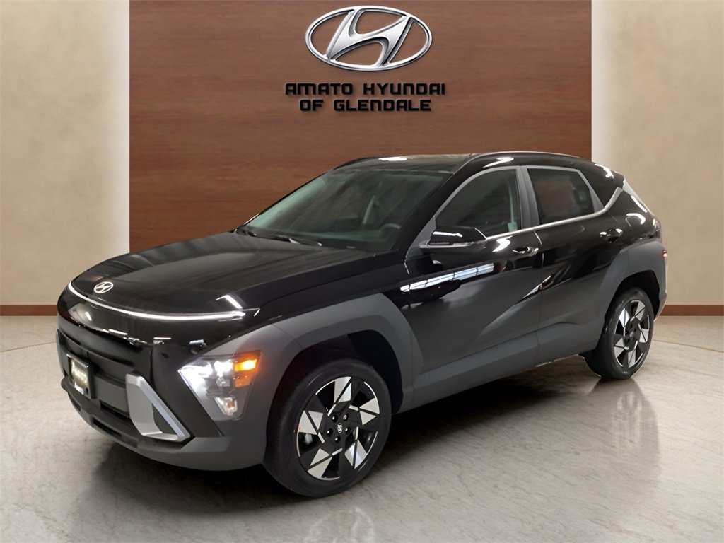 Used 2025 Hyundai Kona SEL image 1