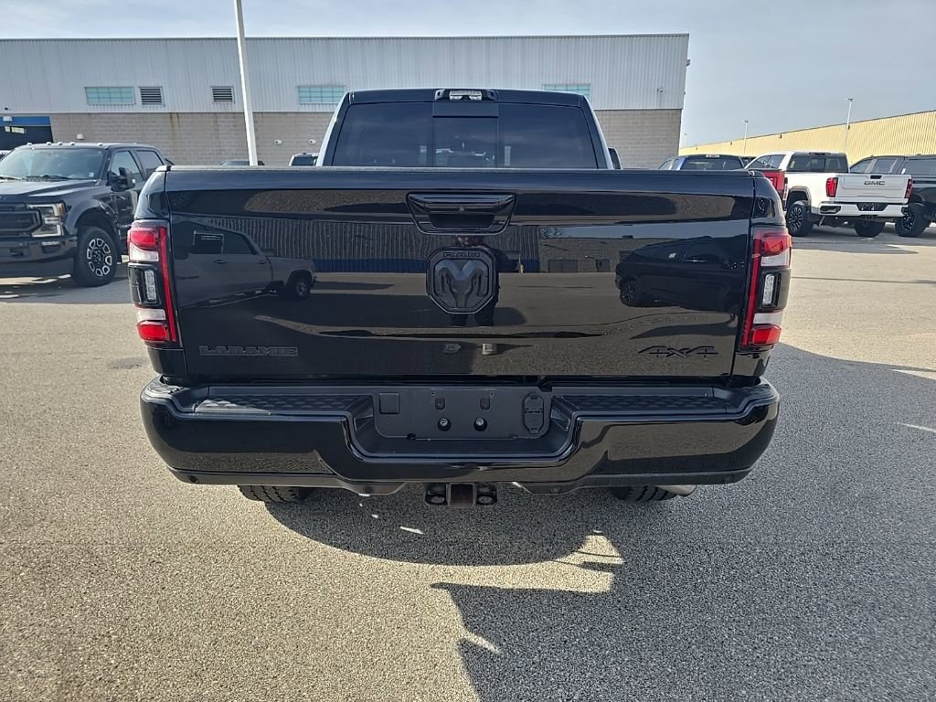 Used 2024 RAM 2500 Laramie w/ Night Edition AWD/4WD image 4