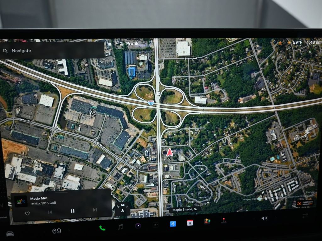 Used 2023 Tesla Model X image 11