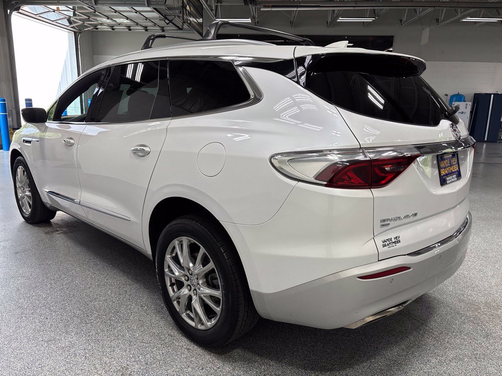 Used 2023 Buick Enclave Essence w/ Experience Buick Package AWD/4WD image 5