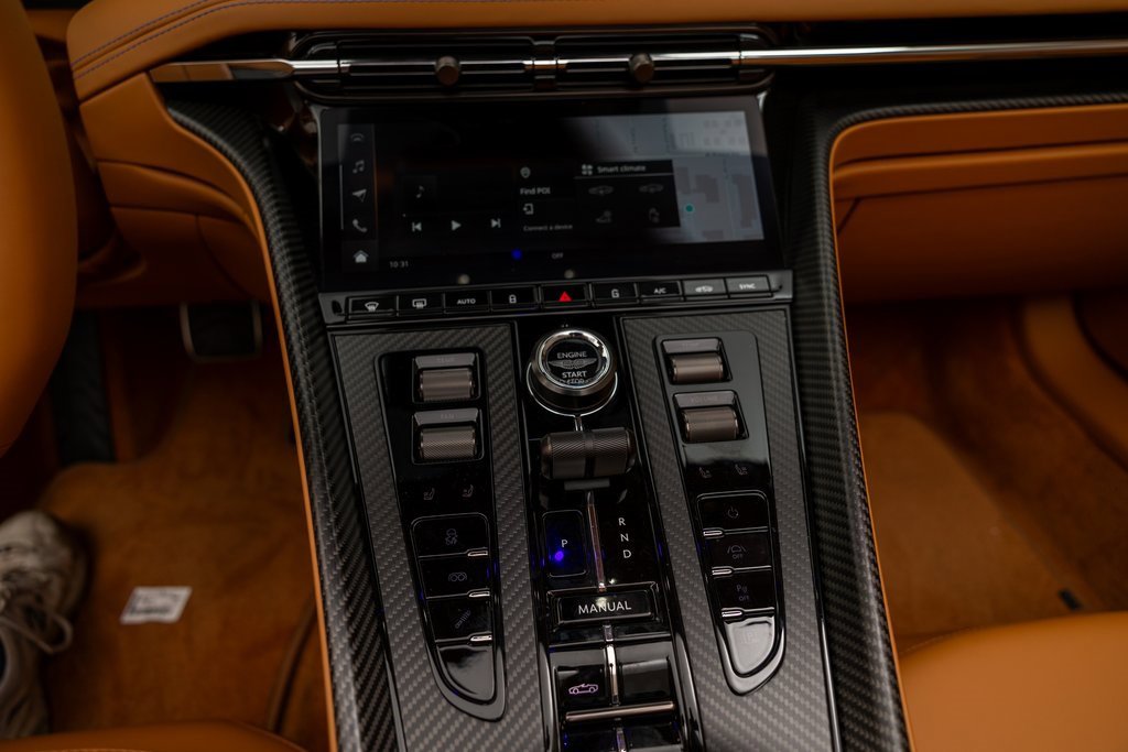 New 2025 Aston Martin DB12 Convertible image 33