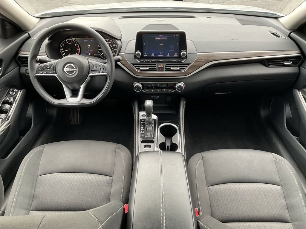 Used 2023 Nissan Altima 2.5 SV AWD/4WD image 16