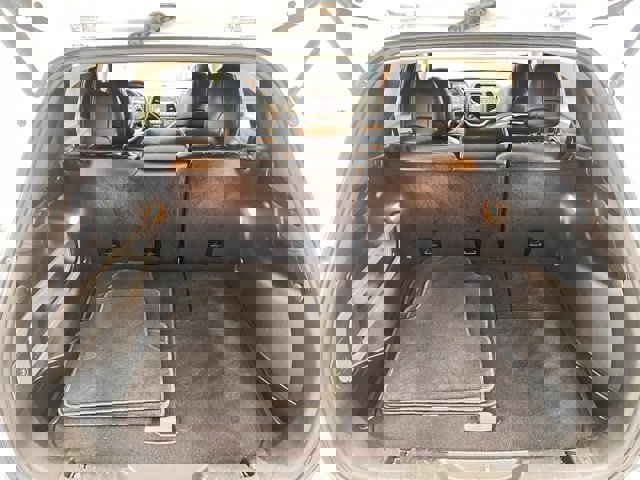 Used 2018 Jeep Cherokee Limited w/ High Altitude Package image 11