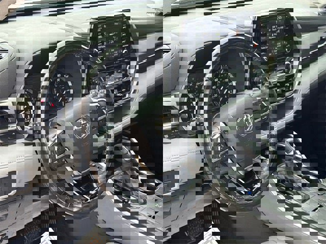 Used 2021 Toyota Highlander XLE image 19