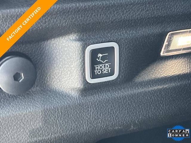 Used 2024 Jeep Grand Cherokee L Altitude AWD/4WD image 13