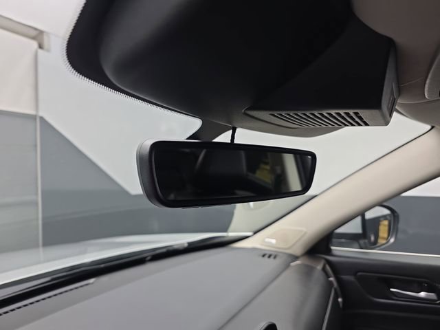 Used 2024 Nissan Pathfinder Platinum w/ Cargo Package image 43