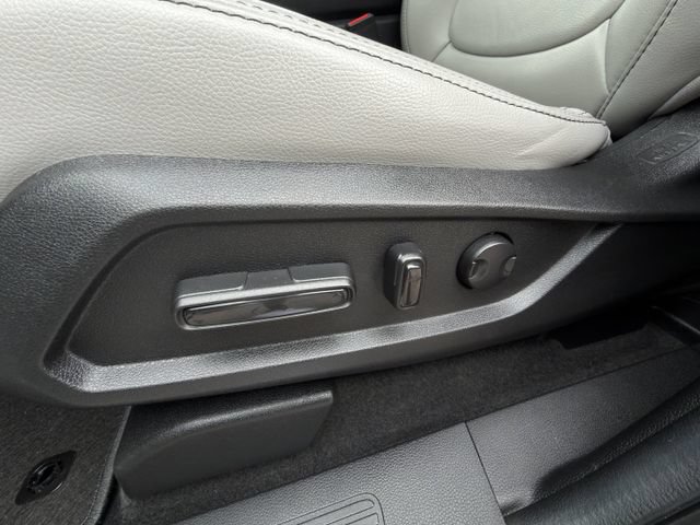 Used 2025 Honda Pilot EX-L image 23