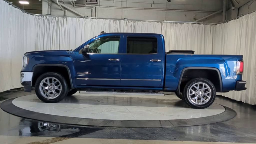 Used 2018 GMC Sierra 1500 SLT w/ SLT Premium Package AWD/4WD image 6