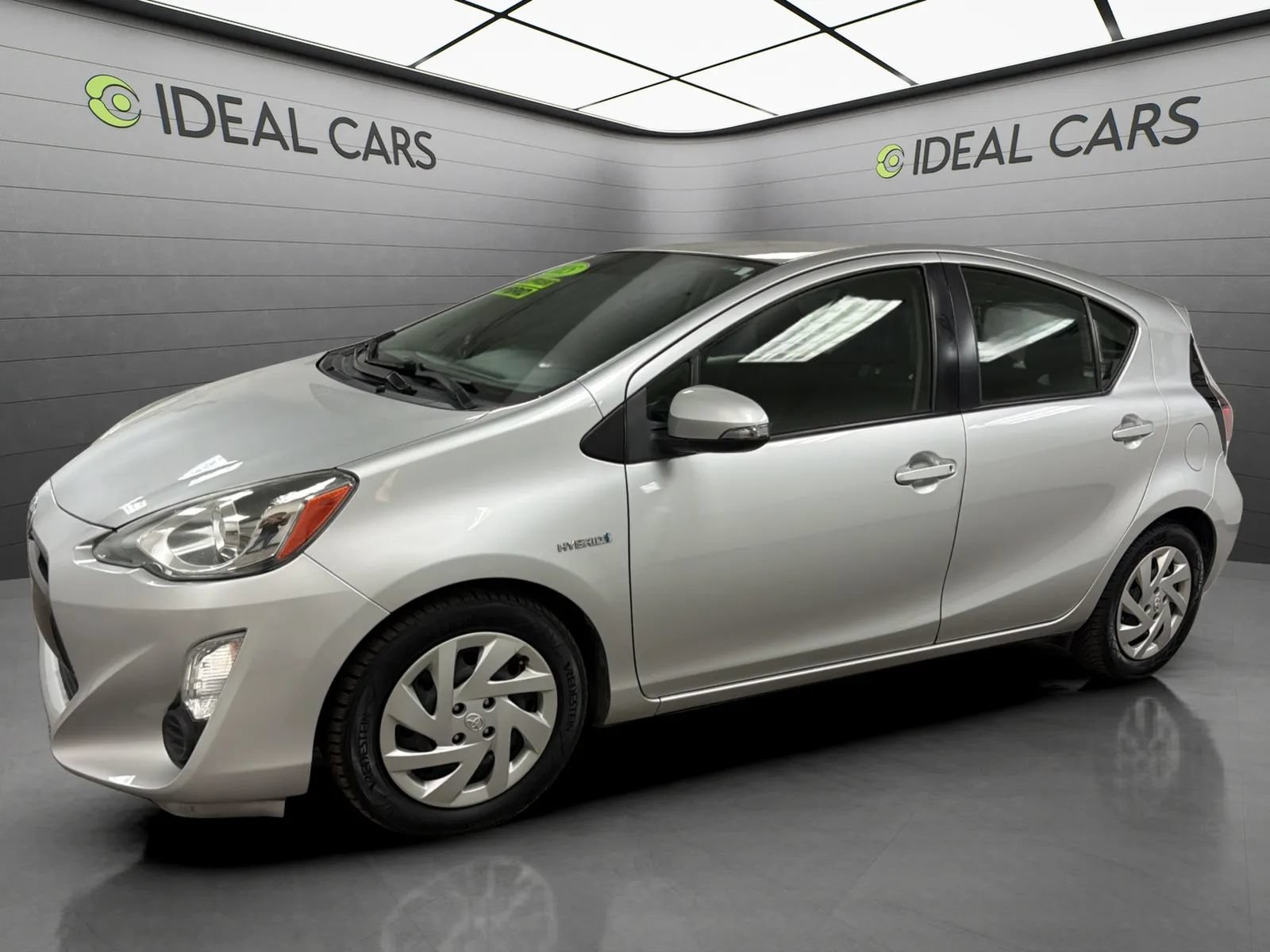 Used 2015 Toyota Prius C Two FWD image 1