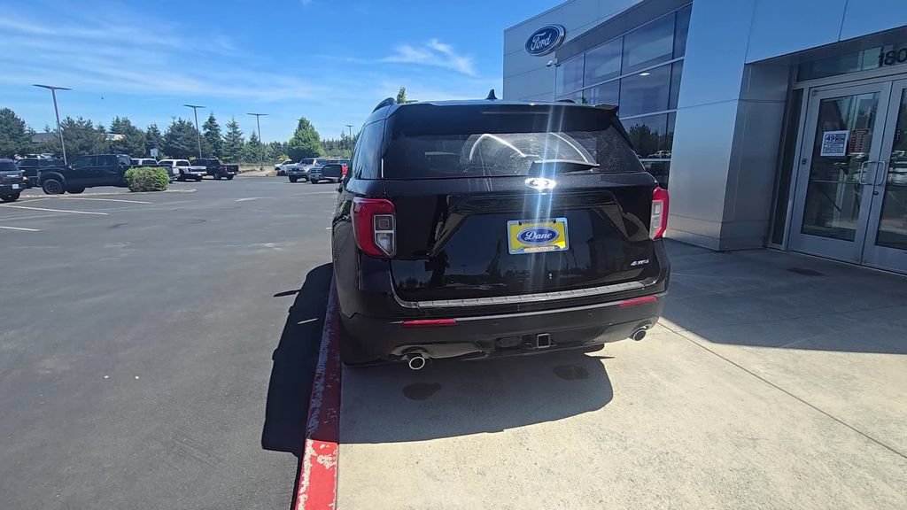 Used 2023 Ford Explorer ST-Line w/ Class IV Trailer Tow Package AWD/4WD image 3