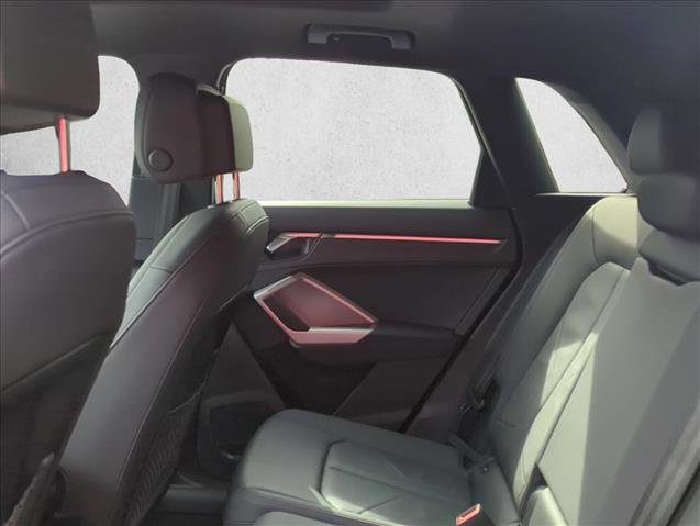 Used 2023 Audi Q3 2.0T Premium image 17