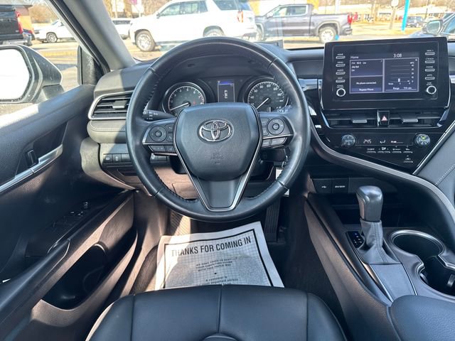 Used 2023 Toyota Camry SE FWD image 2