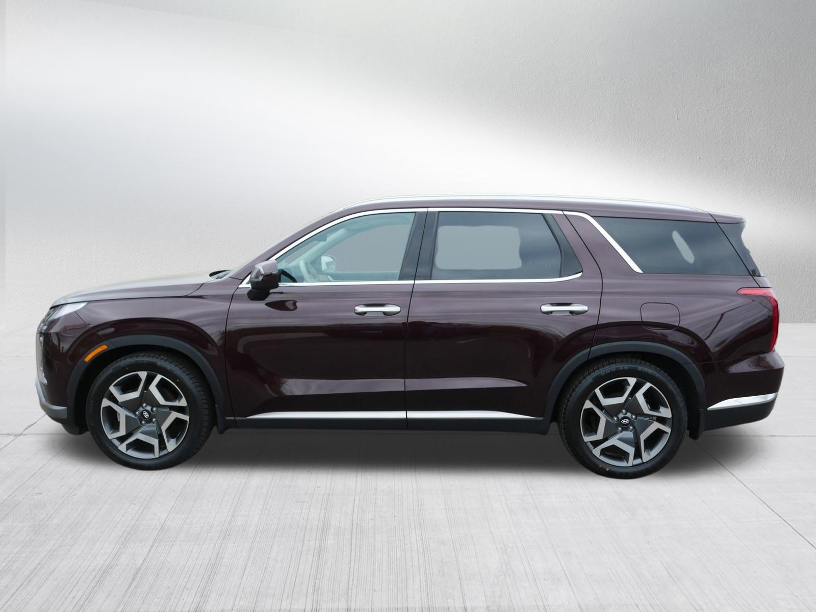 Certified 2023 Hyundai Palisade Limited AWD/4WD image 4