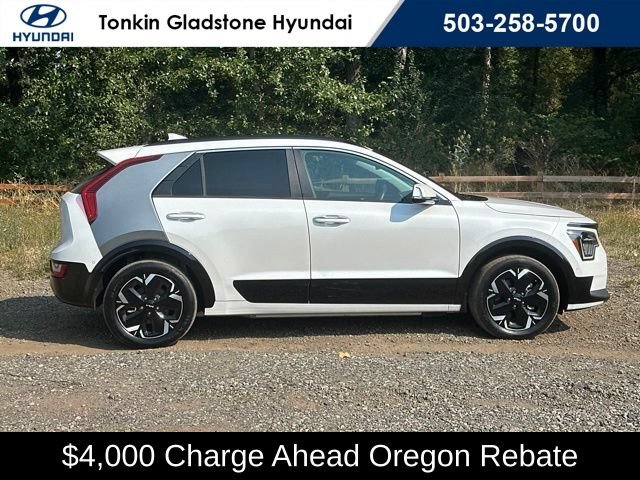 Used 2023 Kia Niro Wave FWD image 10