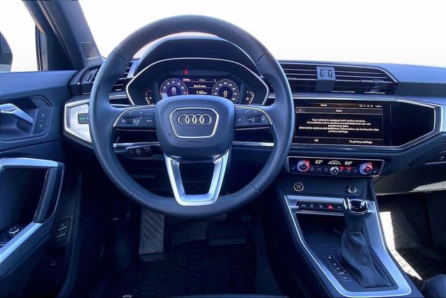 Certified 2025 Audi Q3 2.0T Premium w/ Convenience Package image 5