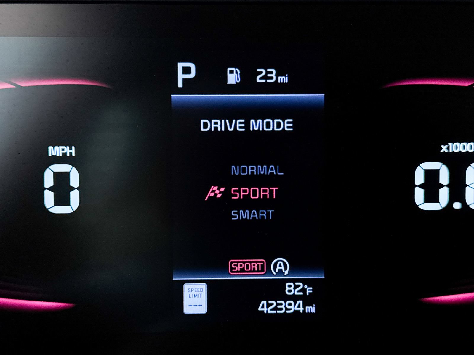 Certified 2025 Kia Sportage LX FWD image 9