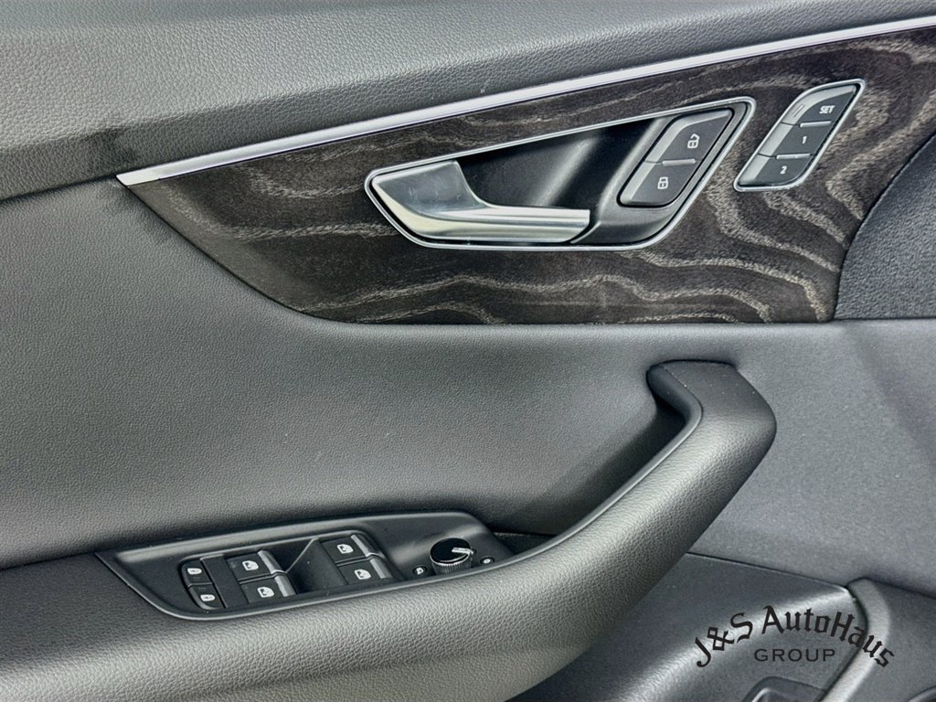 Used 2022 Audi Q8 Premium Plus w/ Premium Plus Package AWD/4WD image 24