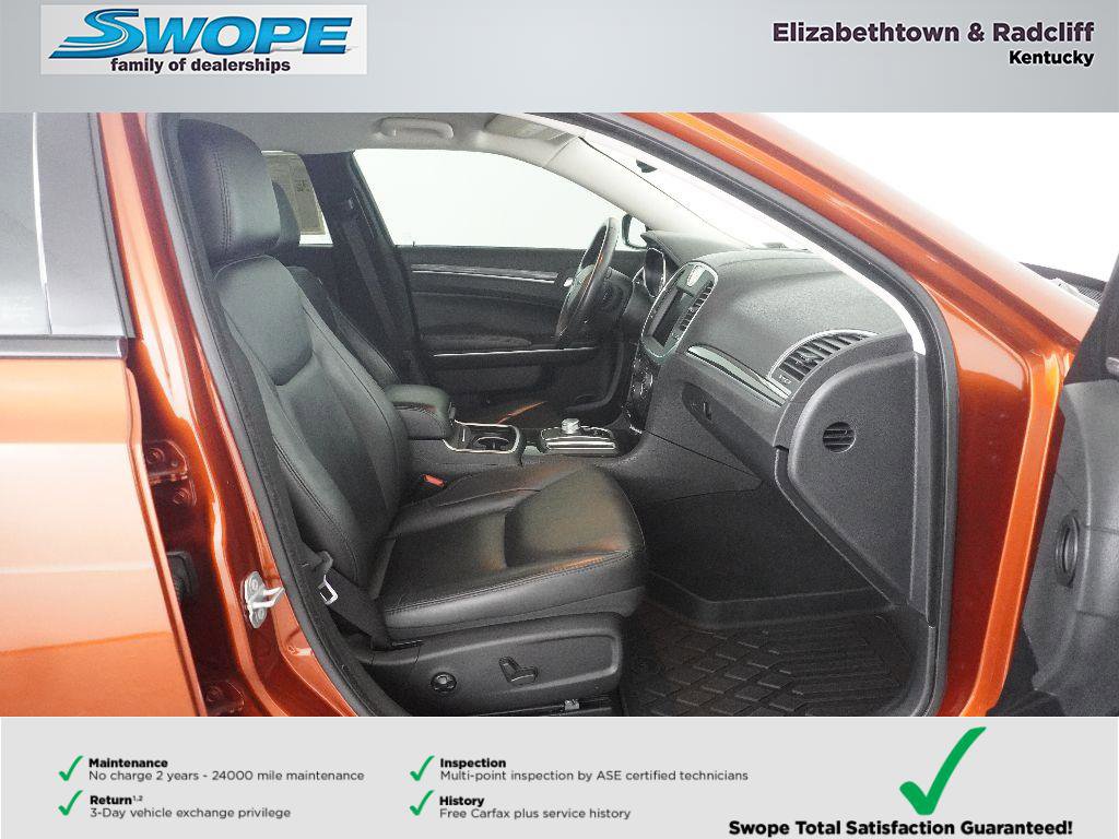 Certified 2021 Chrysler 300 Touring L image 10